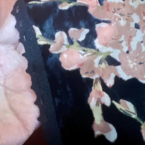 NATURAL LIFE Elegant Black Burnout Velvet Floral Kimono - Picture 5 of 15